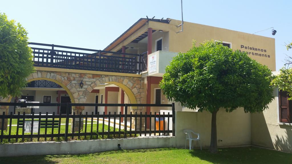 Pelekanos Apartments Piszúri Szoba fotó