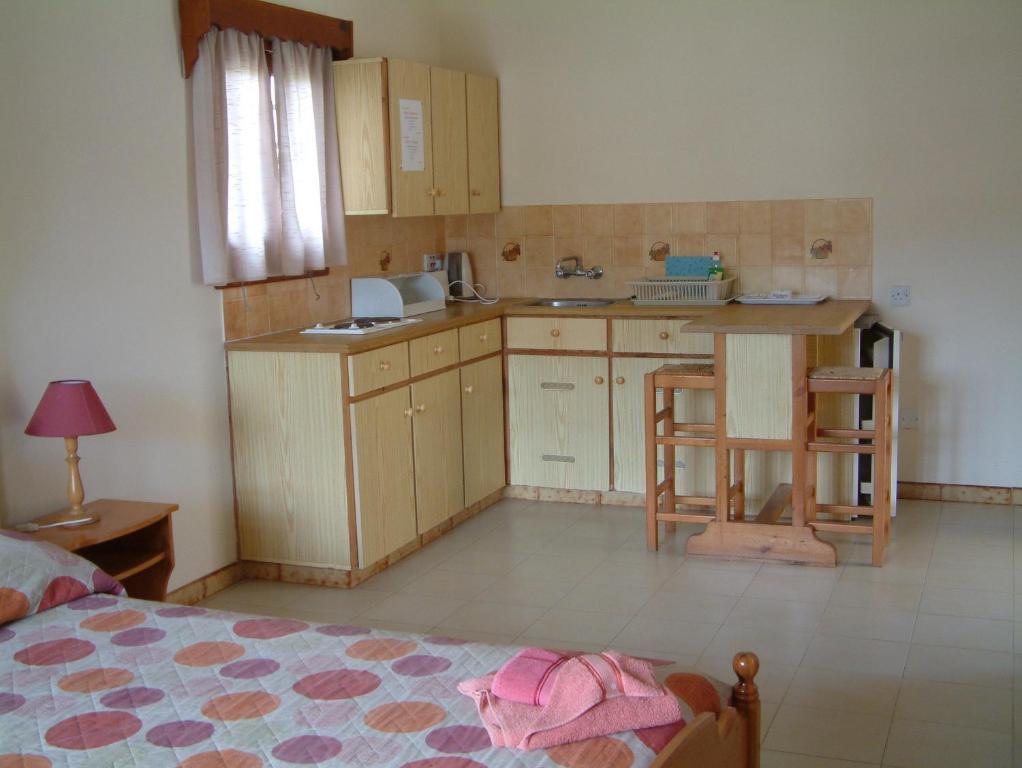 Pelekanos Apartments Piszúri Szoba fotó